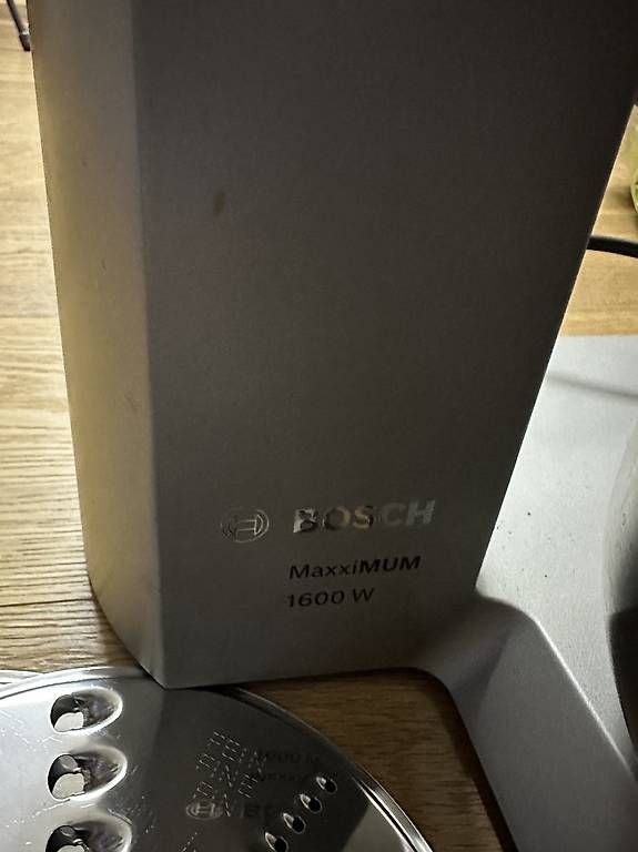 Bosch Appareils de cuisine: Küchenmaschine Bosch Maxximum 1600W – D'occasion à Weinfelden par silvia617 1
